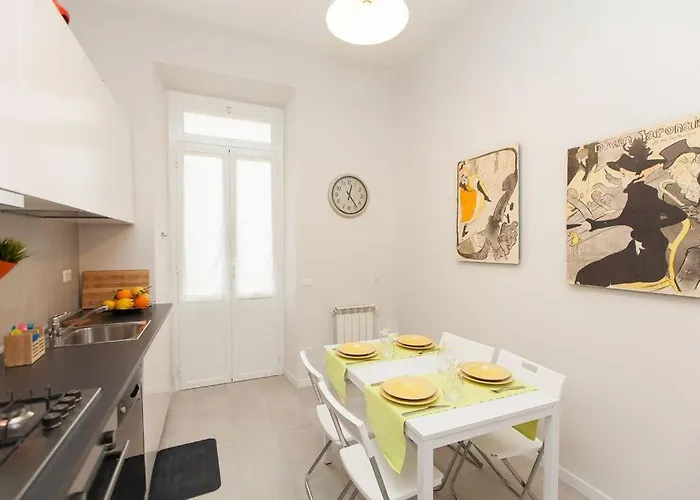 דירה Lovely House *